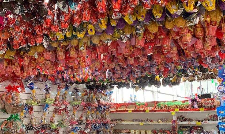 Atacados e mercados mudam estratégias para manter vendas atrativas na Páscoa