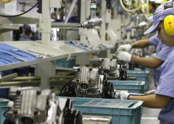 FMI prevê queda de 5,3% da economia brasileira este ano