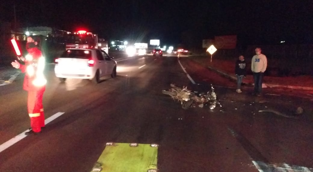 Motociclista é socorrido pelos Bombeiros Voluntários de Nova Hartz após acidente na RS-239