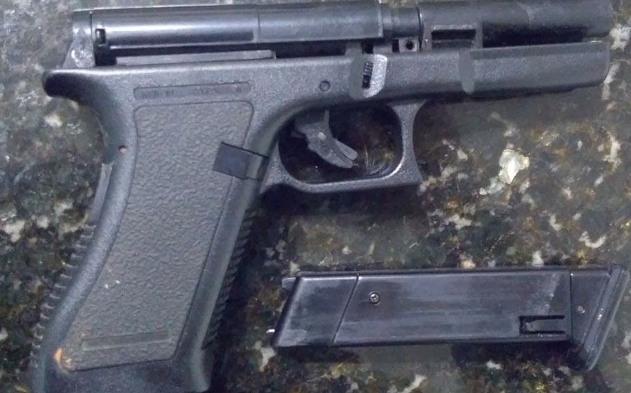 Brigada Militar de Sapiranga apreende simulacro de arma de fogo