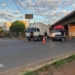 Acidente de trânsito no viaduto do bairro São Luiz deixa motociclista e passageiro feridos