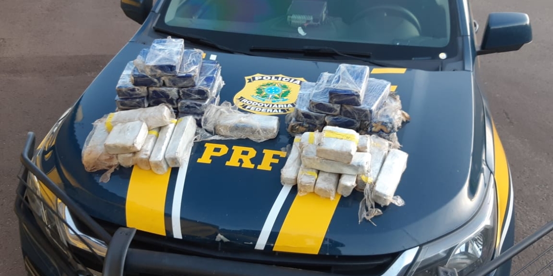 Homem de Campo Bom é preso com 30 quilos de pasta base para cocaína em Torres