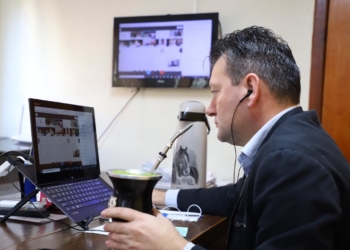 Deputado Dalciso Oliveira atento ao setor do transporte escolar