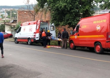 Homem cai do telhado e sofre fratura, em Sapiranga
