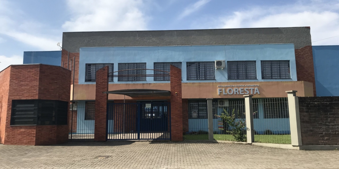 EMEF Floresta vai ganhar quadra coberta e vestiários