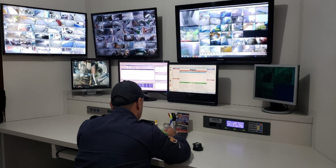 Fênix Monitoramento oferece serviços de segurança pessoal e instalação de alarmes
