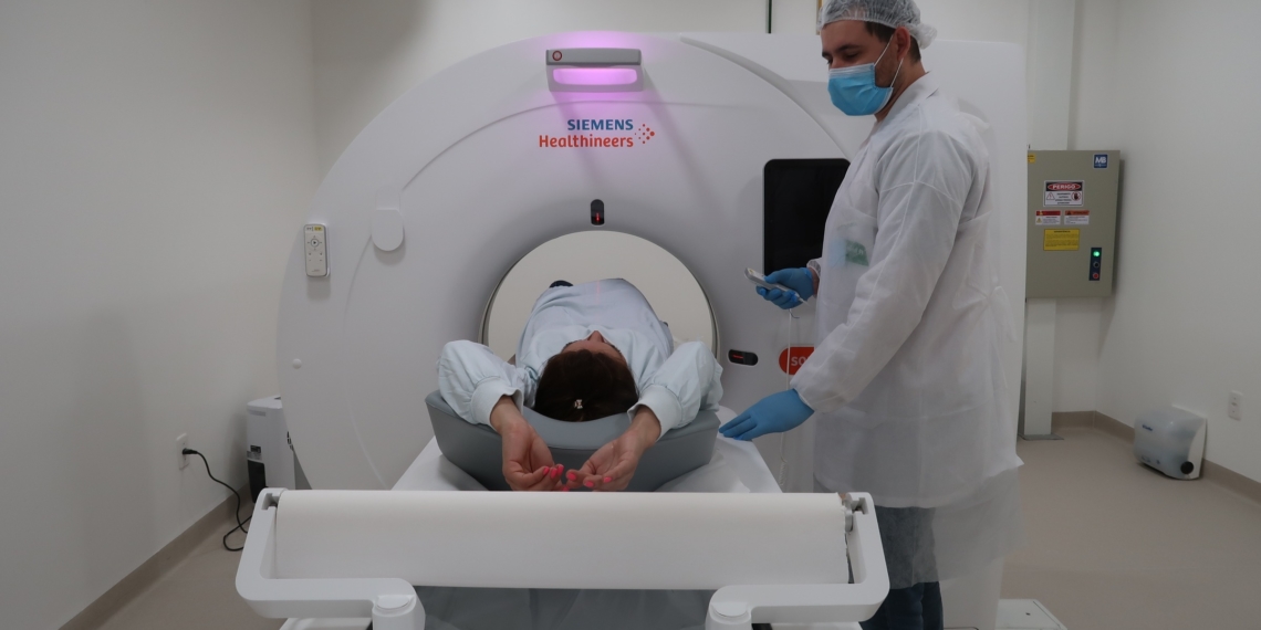 Em um mês de funcionamento, 350 pacientes foram atendidos pela central de tomografia do Hospital Lauro Reus
