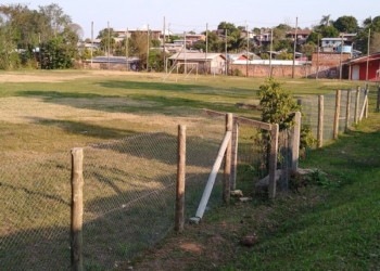 Campo de futebol no bairro Vila Nova, em Nova Hartz, passa por remodelação