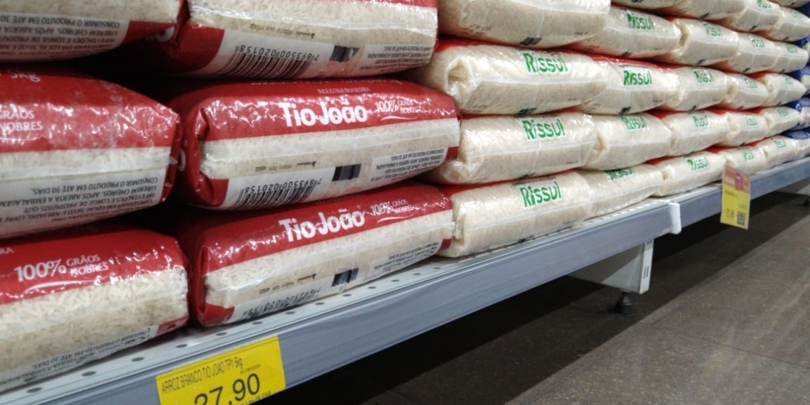 Preço do arroz sofre aumento de até 60% nos mercados da região nos últimos dois meses