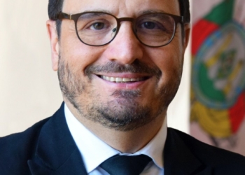 Artigo: “O jeito é descomplicar”, por Claudio Gastal