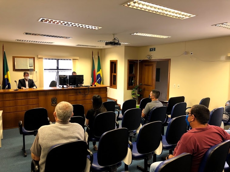 Promotor público orienta candidatos e partidos sobre as eleições na região
