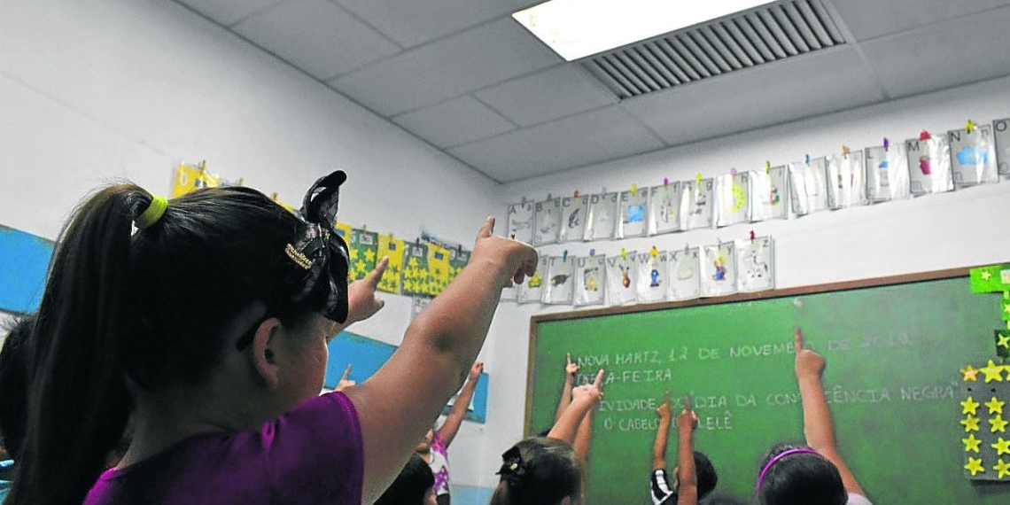 Secretaria Estadual da Educação convoca professores do Ensino Médio, Técnico e servidores para preparação ao retorno das atividades presenciais