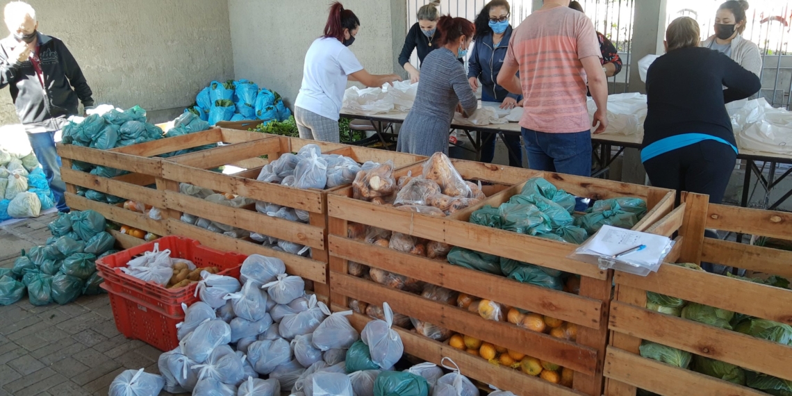 Assistência Social entrega mais 120 cestas de alimentos aos CRAS em Sapiranga