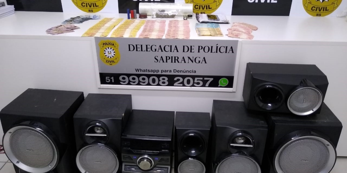 Polícia Civil recebe denúncia e prende dois por tráfico de drogas em Sapiranga