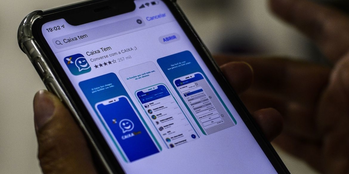 Caixa credita R$ 1,3 bi de auxílio para nascidos em novembro
