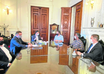 Coluna Política: Deputado Issur busca resolver demora em provas de CNH
