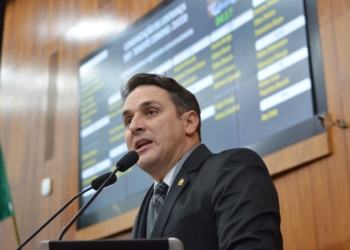 Coluna Política: Teste do pezinho na rede pública
