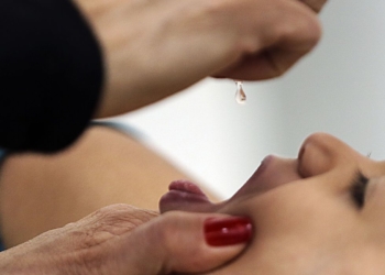 Estado define estratégias com municípios para aumentar coberturas vacinais