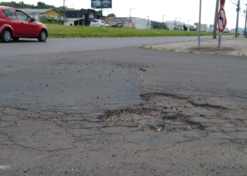 Asfaltos apresentam buracos e rachaduras em ruas de Sapiranga