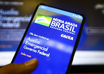 Beneficiários do Bolsa Família recebem hoje (15) a quarta parcela do auxílio