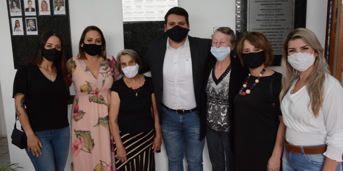Galeria 08 de Março valoriza mulheres eleitas para o Poder Legislativo em Campo Bom