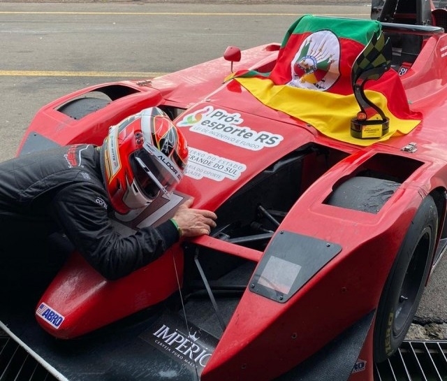 É campeão! Aldoir Sette conquista título brasileiro inédito do Endurance Brasil