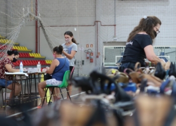 Verão Solidário já distribuiu 10 mil peças de roupas em Campo Bom