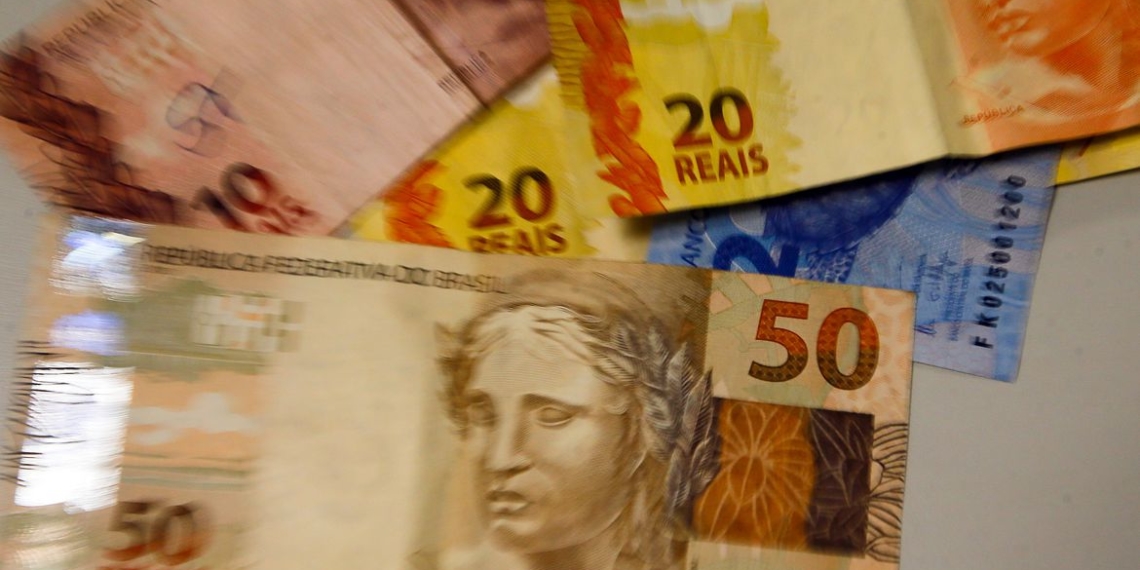 Consumidores esperam inflação de 5,2% nos próximos 12 meses