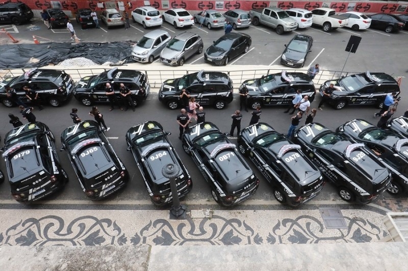 Primeiras viaturas semi blindadas na história do RS são entregues à Polícia Civil