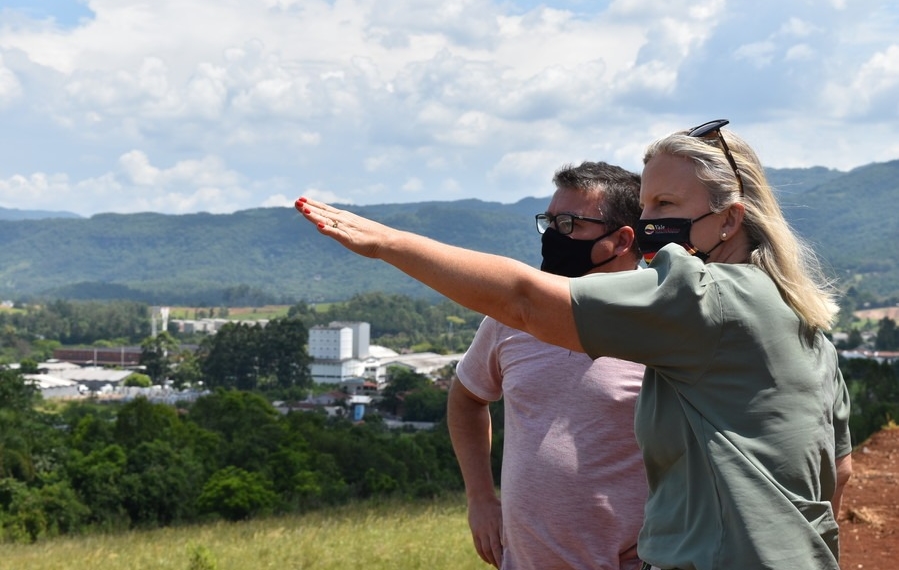 Dar andamento aos projetos do Complexo Industrial é uma das prioridades de Carina