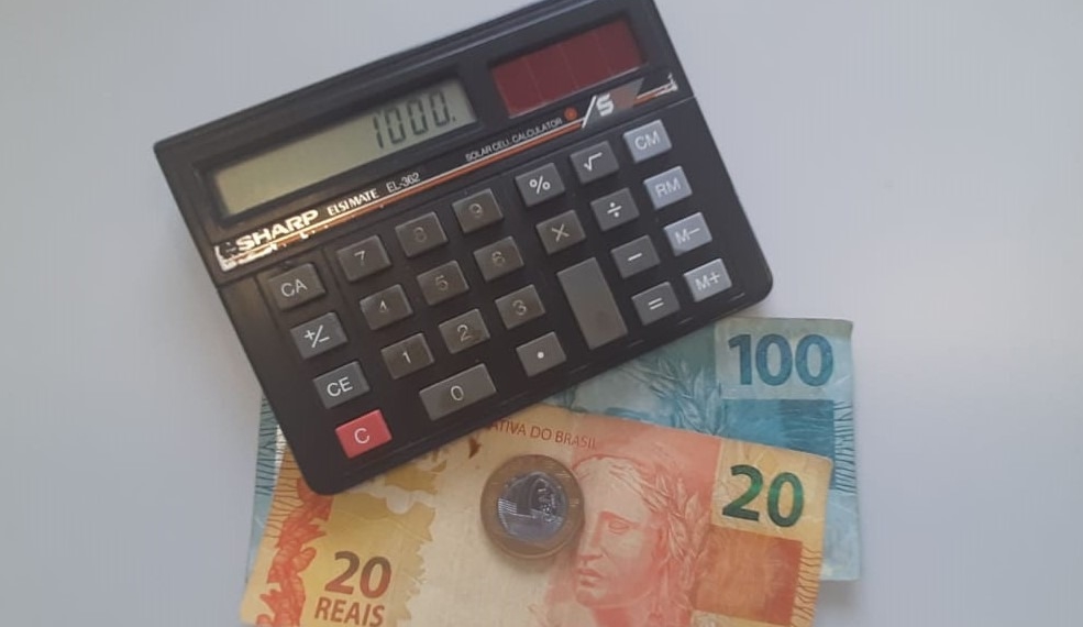 Percentual de famílias endividadas foi de 71,6% em dezembro