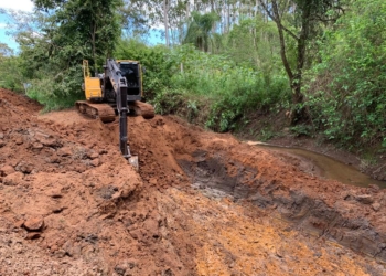 Construção de passagem sobre arroio é iniciada em Nova Hartz