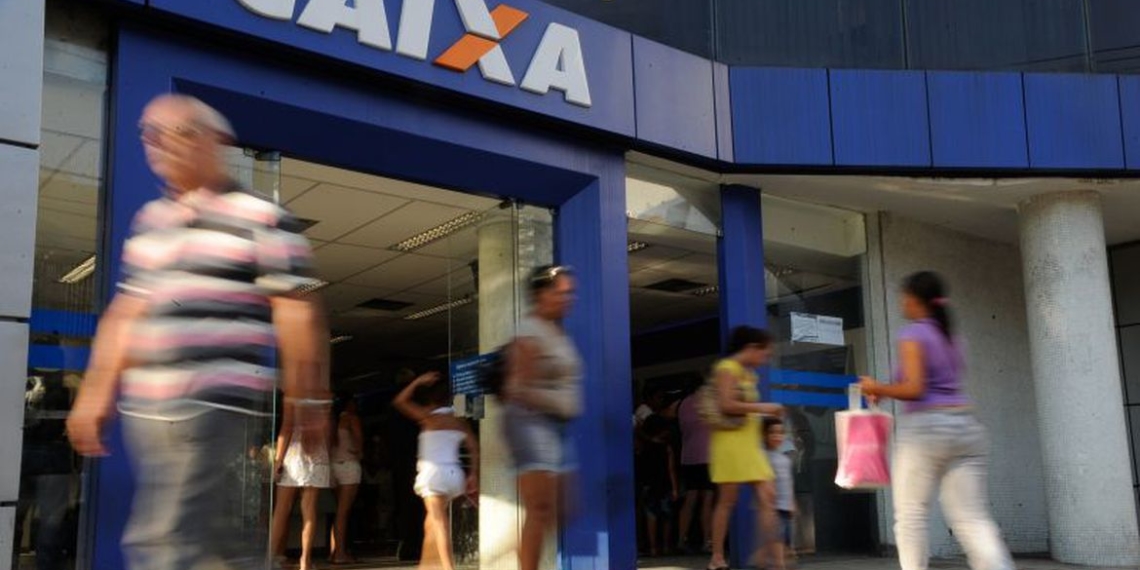Nascidos em outubro podem sacar auxílio emergencial a partir de hoje