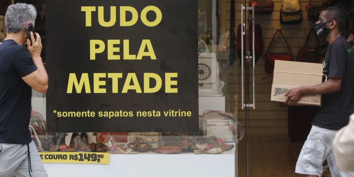 Intenção de Consumo das Famílias cai 0,6% em fevereiro