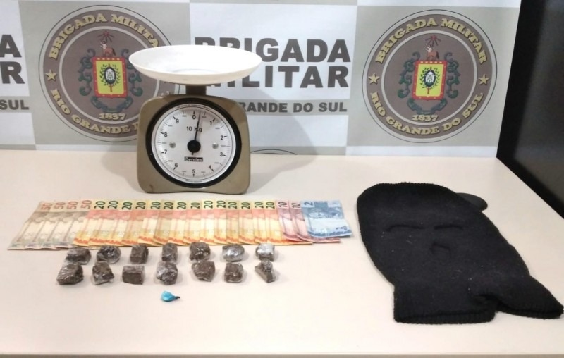 Brigada Militar apreende adolescente infrator por tráfico em Sapiranga