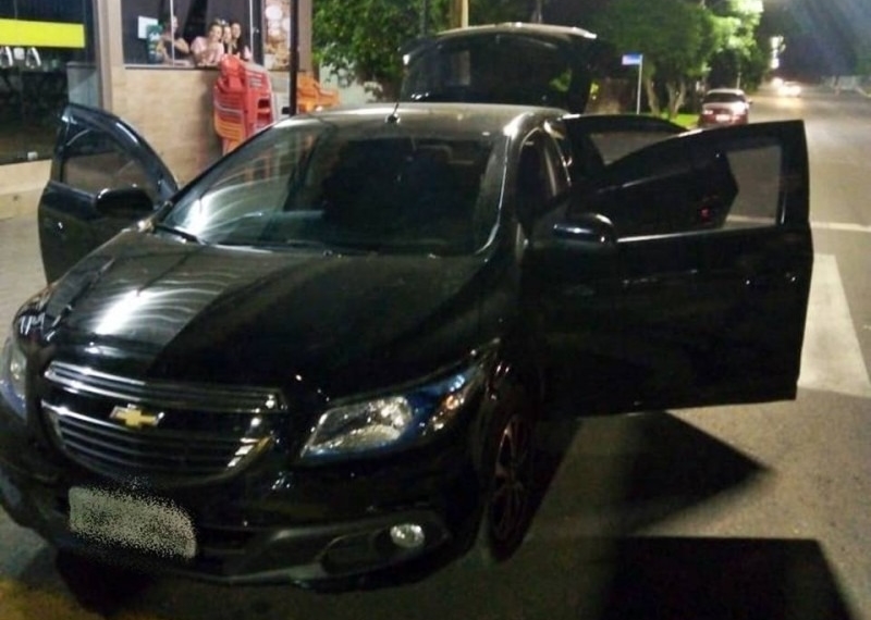 Dupla é presa com carro furtado em Sapiranga