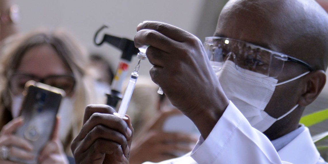 Novas doses da vacina da Índia já estão na Fiocruz