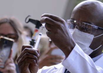 Novas doses da vacina da Índia já estão na Fiocruz