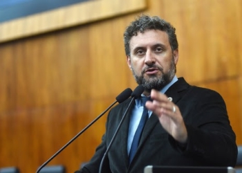 Artigo de opinião: Volta às aulas na pandemia