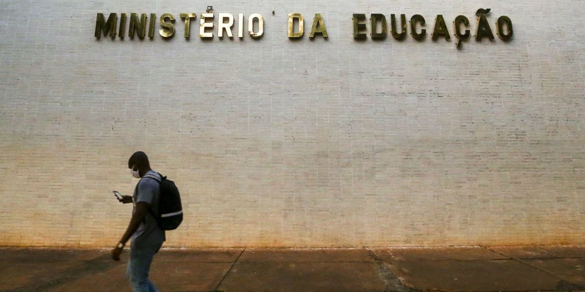 MEC publica relação de aprovados na segunda chamada do Prouni