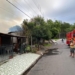 Bombeiros de Sapiranga combatem incêndio em residências no bairro Voo Livre