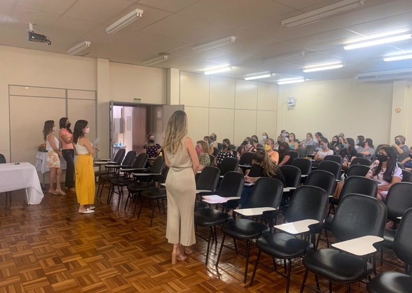 Secretaria de Educação esclarece professores sobre as novidades do currículo para 2021