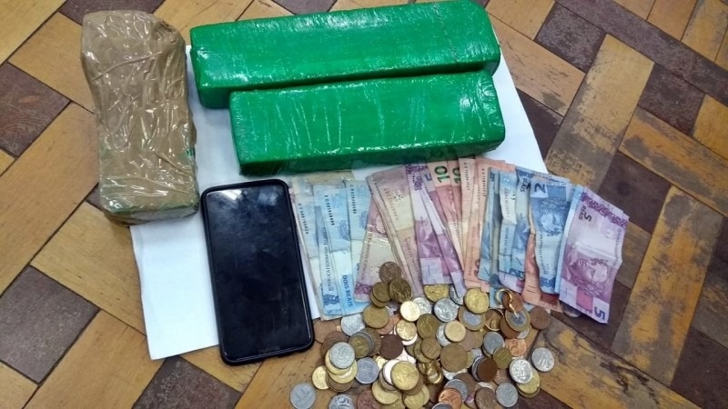 Brigada Militar prende casal por tráfico de drogas em Campo Bom