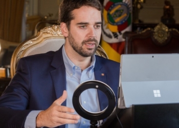 Governador fala que cogestão e atividades econômicas devem ser retomadas, mas bandeira preta seguirá em vigor