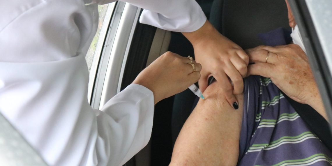 Sapiranga amplia vacinação para idosos acima de 65 anos a partir de terça-feira (30)