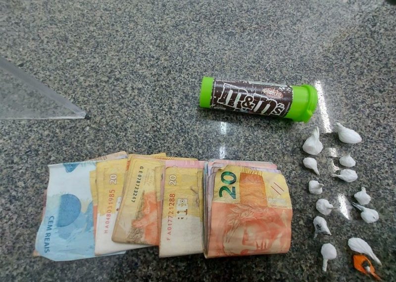 Rapaz de 18 anos é preso por tráfico de drogas em Sapiranga