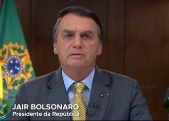 Presidente Jair Bolsonaro faz pronunciamento em rede nacional e reforça vacinação