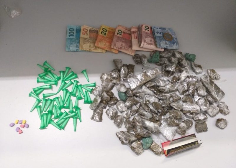 Dupla é flagrada pela Brigada de Campo Bom com maconha, cocaína e ecstasy