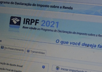 Receita recebe 438 mil declarações do IR no primeiro dia de entrega