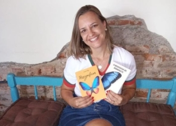 Sapiranguense lança segundo livro, com o tema espiritualidade